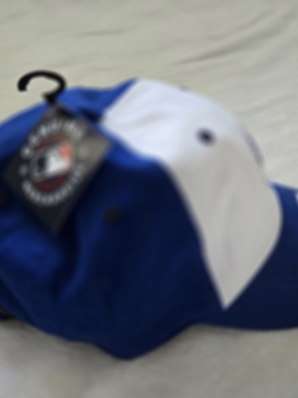 Genuine Merchandise Toronto Blue Jays White and Blue Baseball Cap - Picture 5 of 7